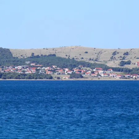 Apartment By The Sea - 22750