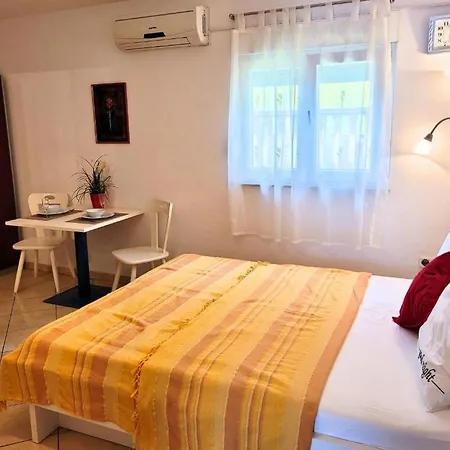 By The Sea - 22750 Apartment Vir