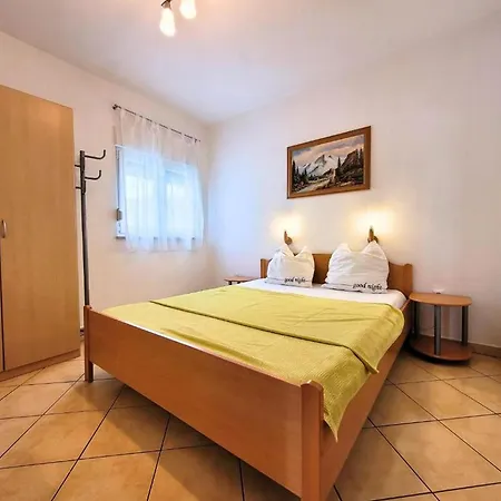 By The Sea - 22750 Apartment *