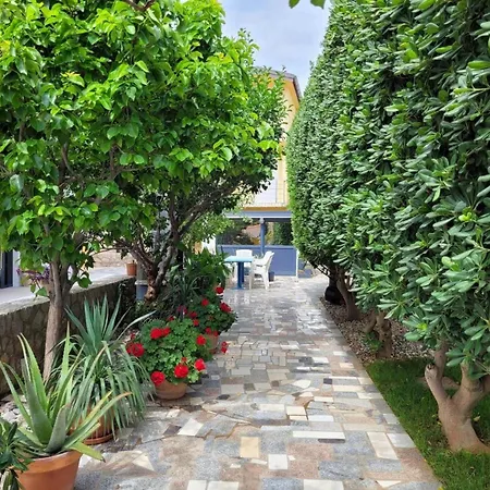 Apartment By The Sea - 22750 Vir