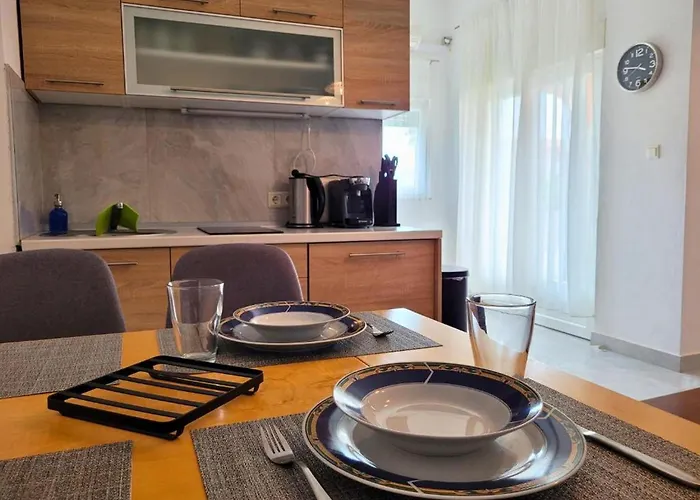 Appartamento By The Sea - 22750 Vir